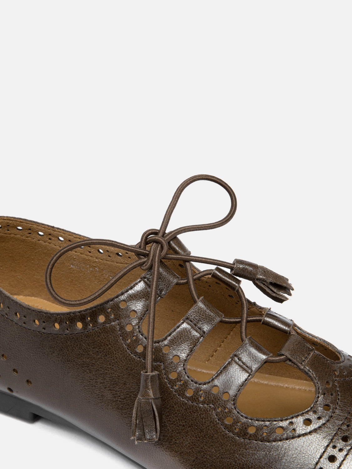 DARK BROWN