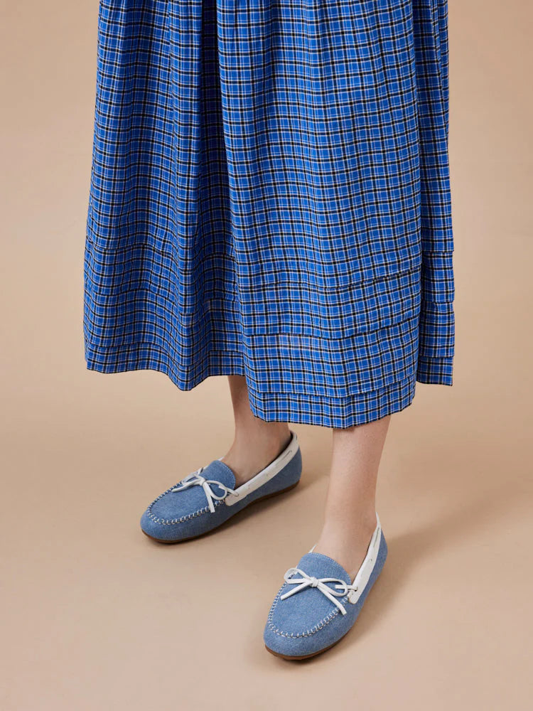 LIGHT BLUE